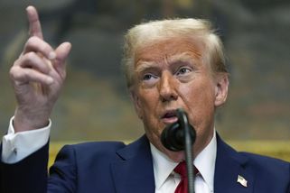 Zelenskyj není anděl, i on nese část viny za válku, prohlásil Trump - Novinky